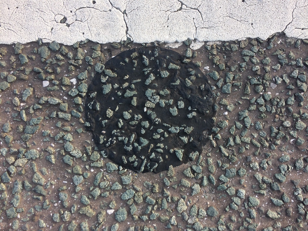 black circle 4 black circle 4